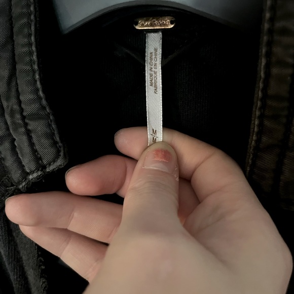 BNWOT Free People Asymetrical Zip-Up sweater - Never Worn!! - 10/10 - Sz M - Picture 3 of 4